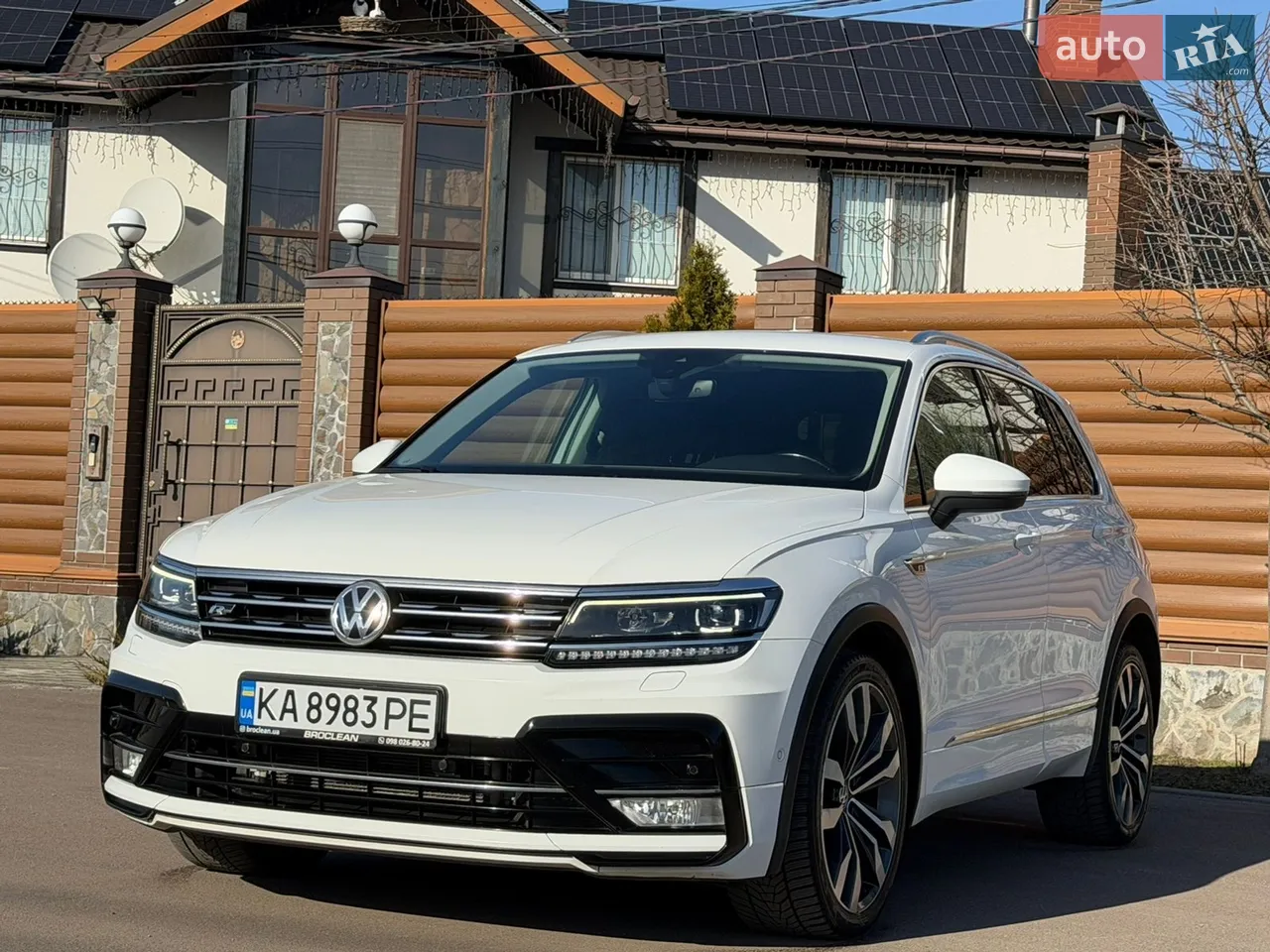 2017 Volkswagen Tiguan - мініатюра 5