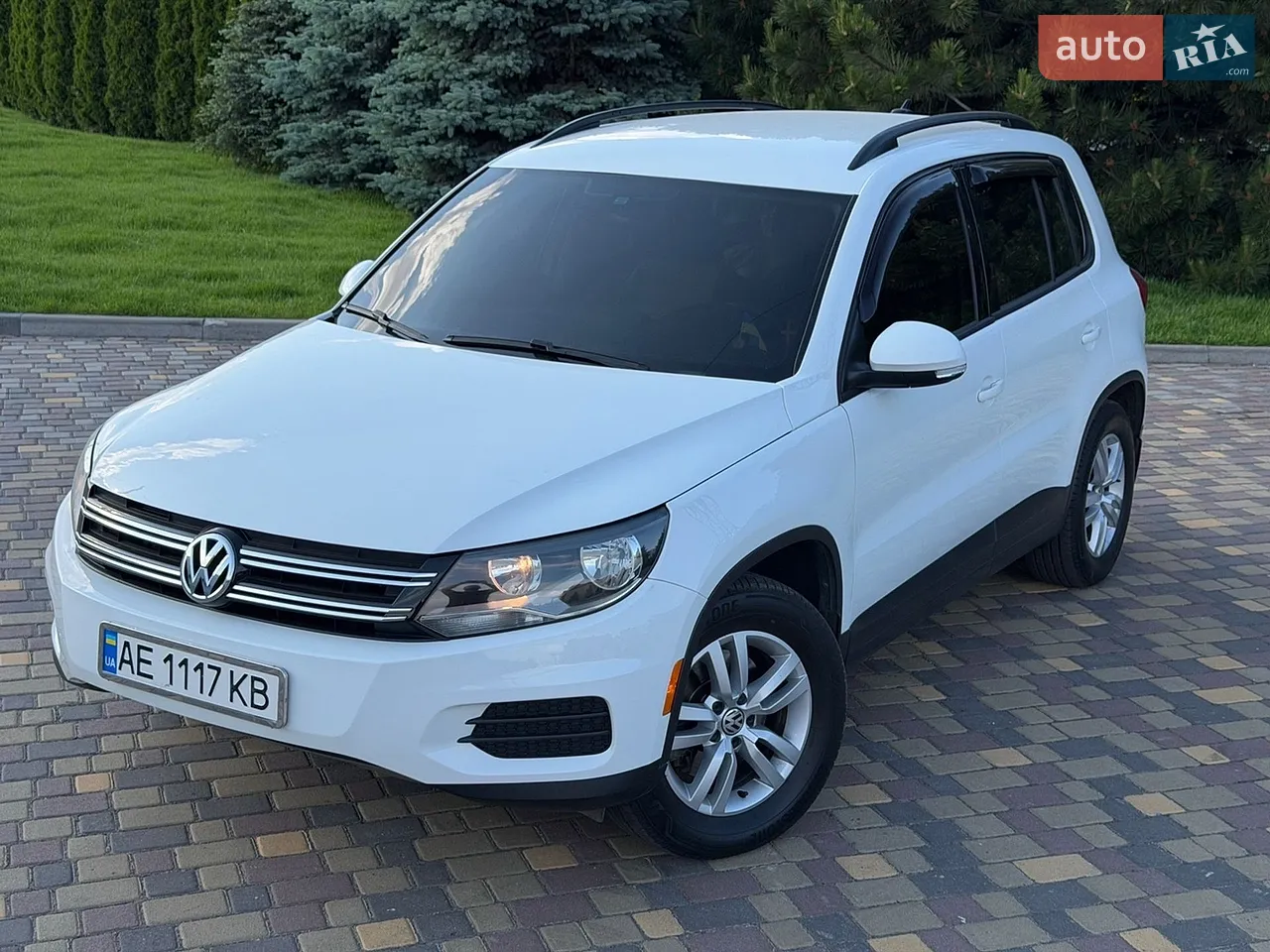 2017 Volkswagen Tiguan - фото 1