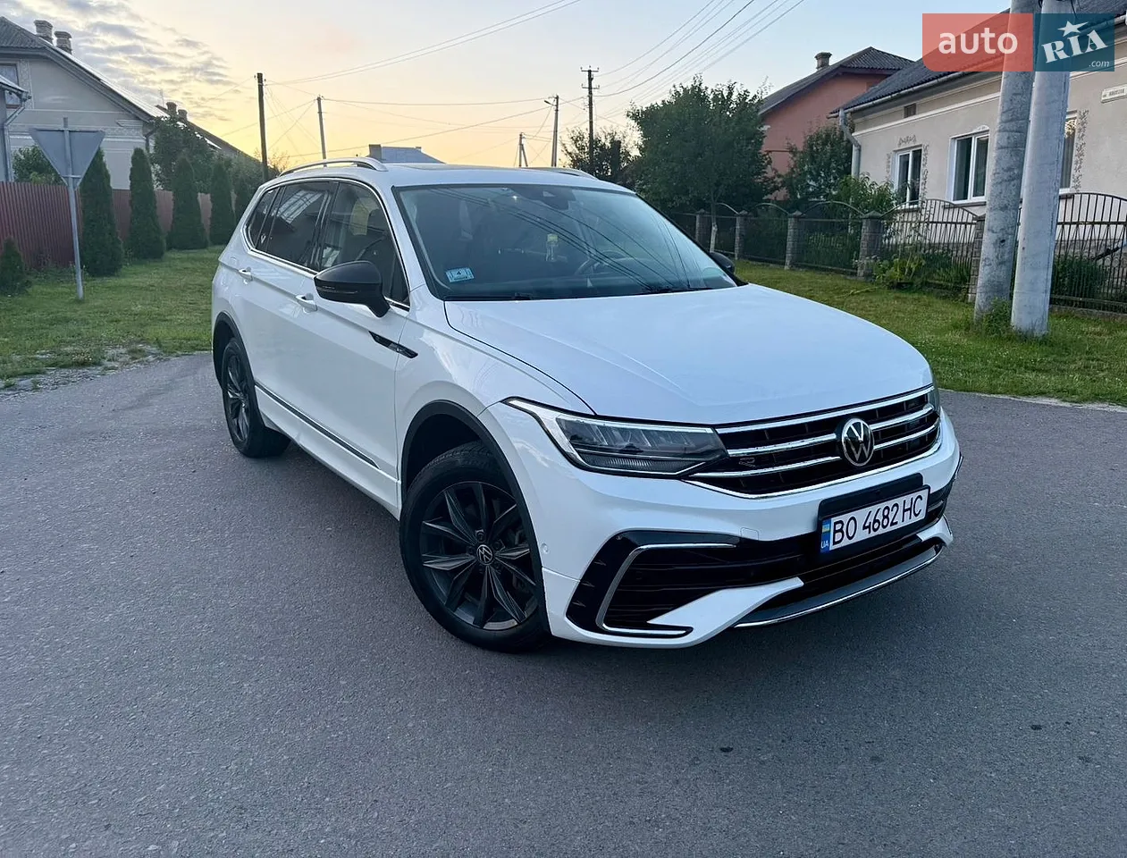 2023 Volkswagen Tiguan - мініатюра 3