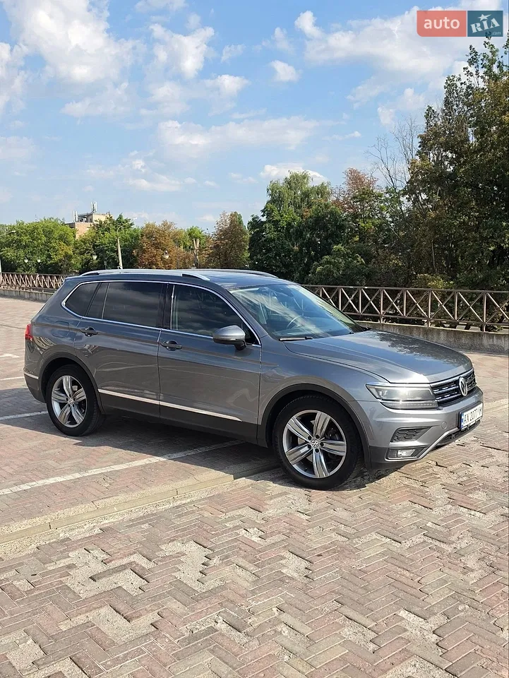 2017 Volkswagen Tiguan - мініатюра 2