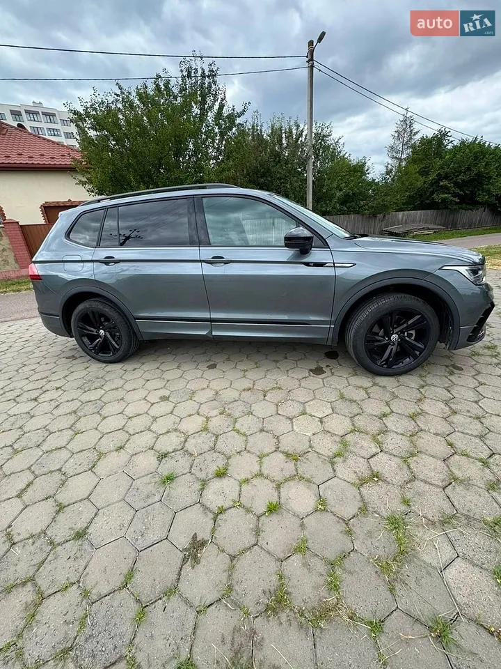 2023 Volkswagen Tiguan - мініатюра 2