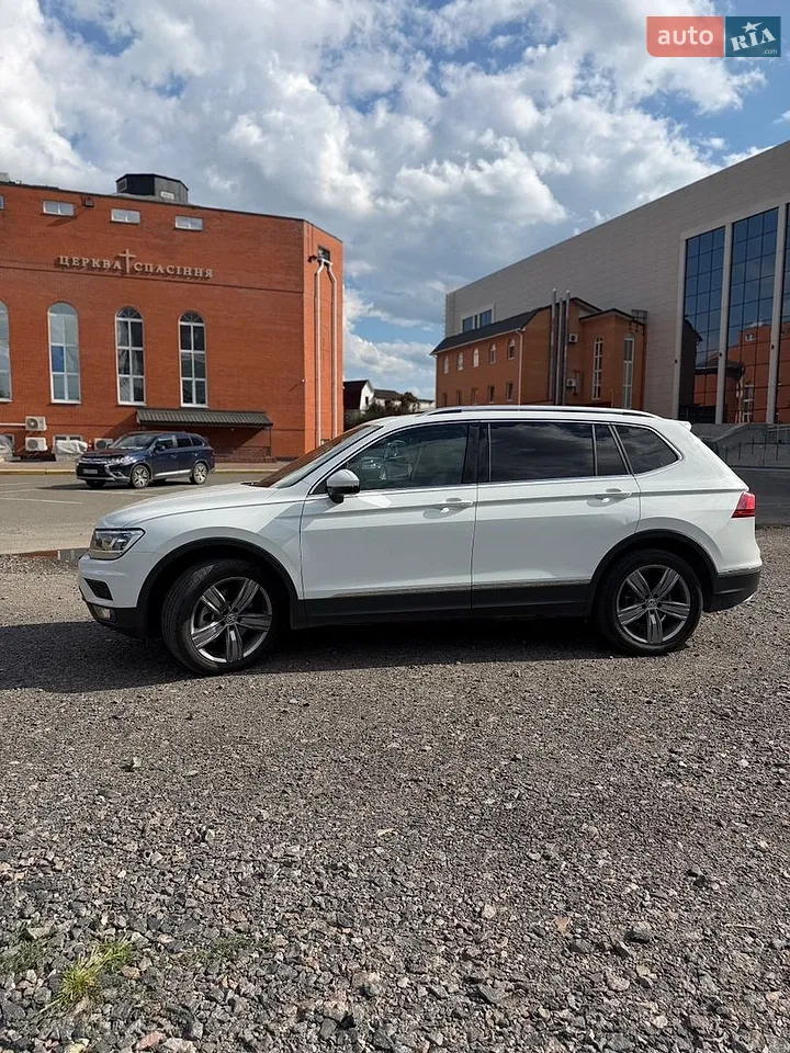 2020 Volkswagen Tiguan - мініатюра 3
