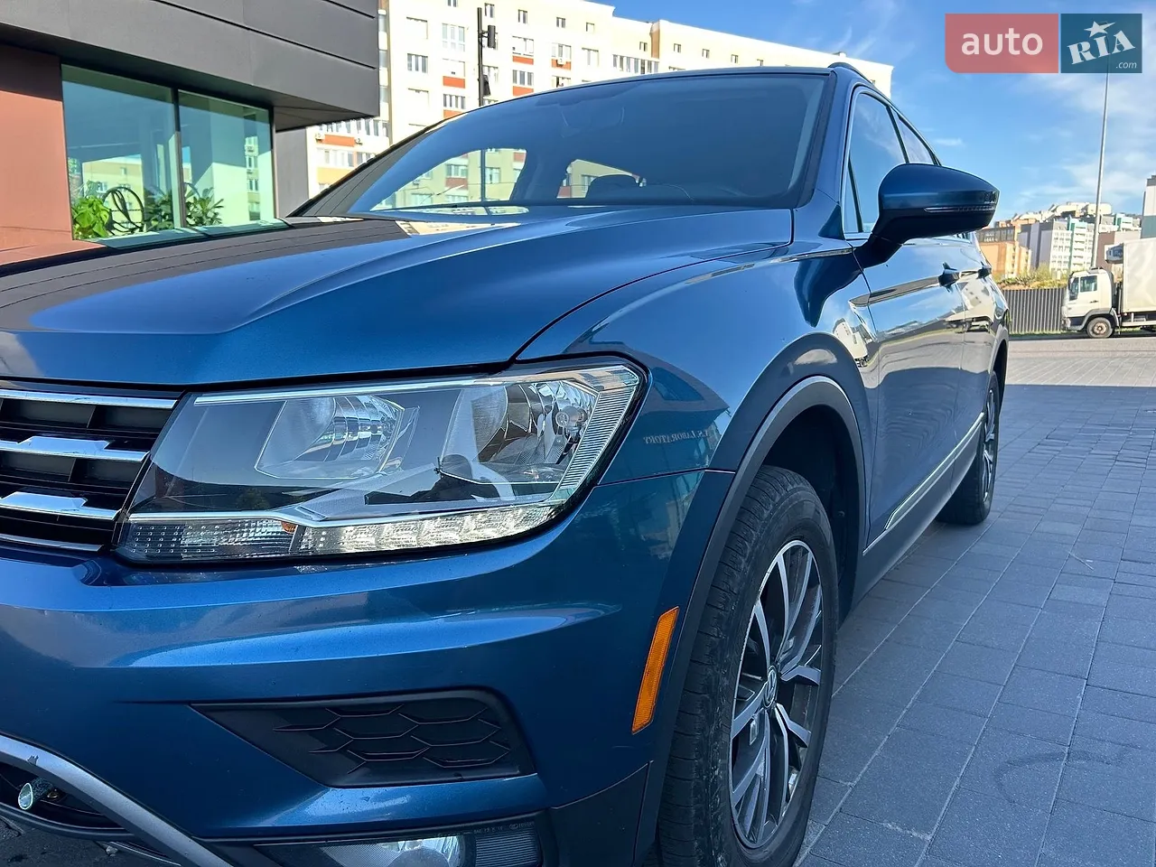 2017 Volkswagen Tiguan - мініатюра 4