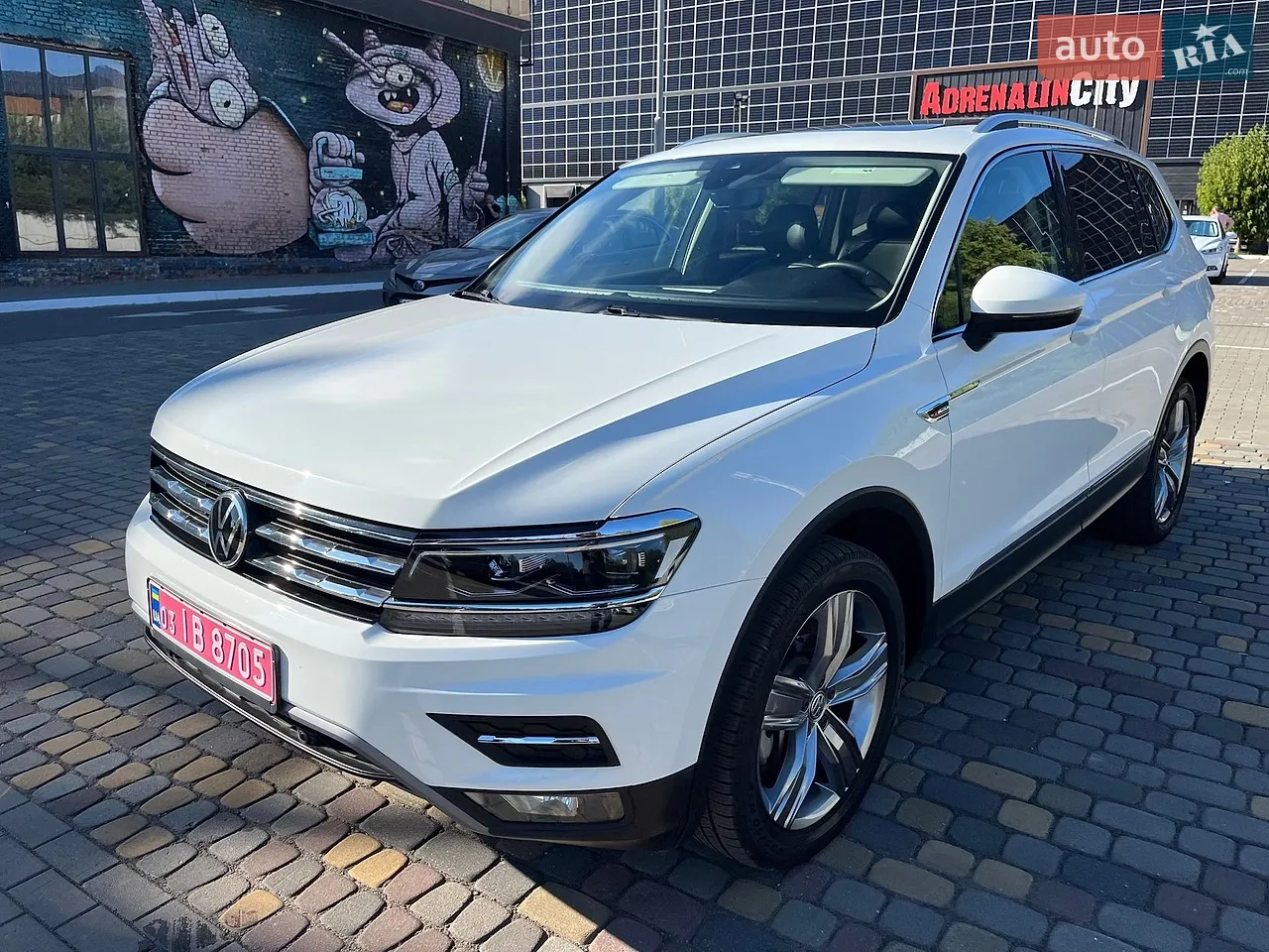 2021 Volkswagen Tiguan - фото 1