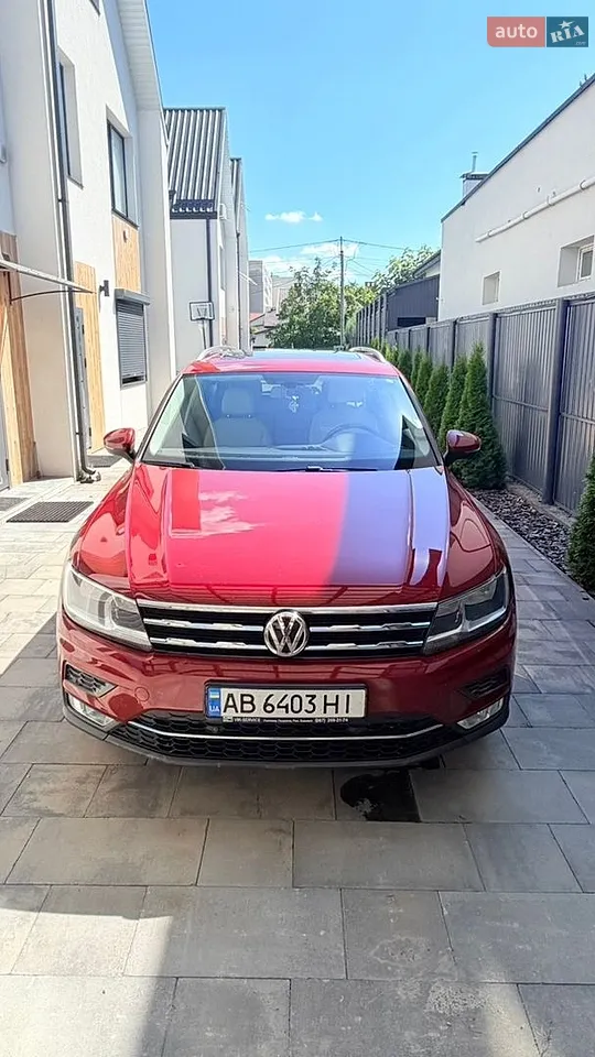 2017 Volkswagen Tiguan - фото 1