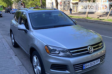 Volkswagen Touareg Hybrid  2012