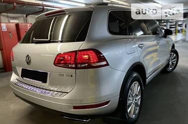 Volkswagen Touareg Official NEW CAR 2013