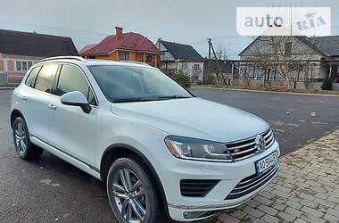 Volkswagen Touareg  2015