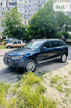 Volkswagen Touareg Ne  krashen 2012