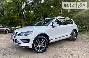 Volkswagen Touareg  2015