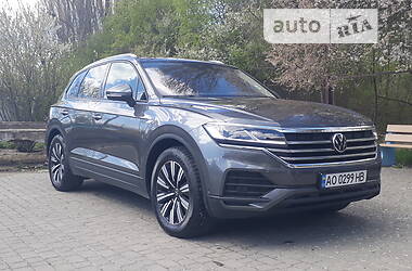 Volkswagen Touareg 3.0 TDI 286 k c 2021