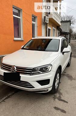 Volkswagen Touareg  2014