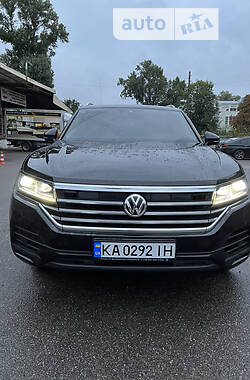 Volkswagen Touareg  2019