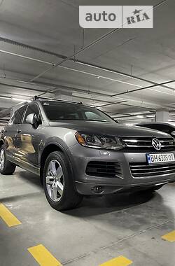 Volkswagen Touareg  2012