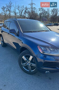 Volkswagen Touareg  2013