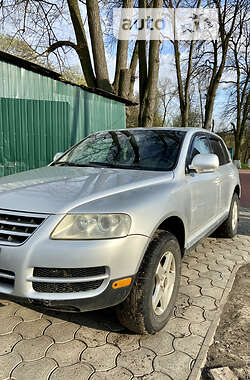 Volkswagen Touareg  2004