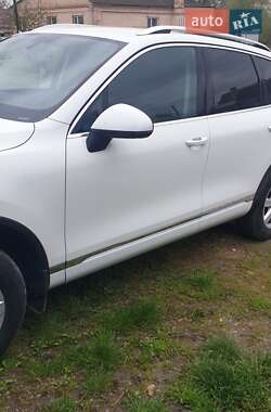 Volkswagen Touareg 2013