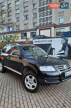Volkswagen Touareg  2004