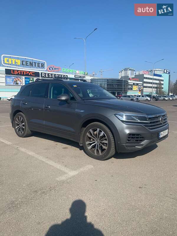 Volkswagen Touareg