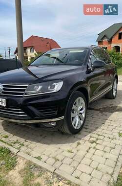 Volkswagen Touareg  2010