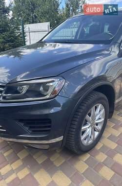 Volkswagen Touareg  2015