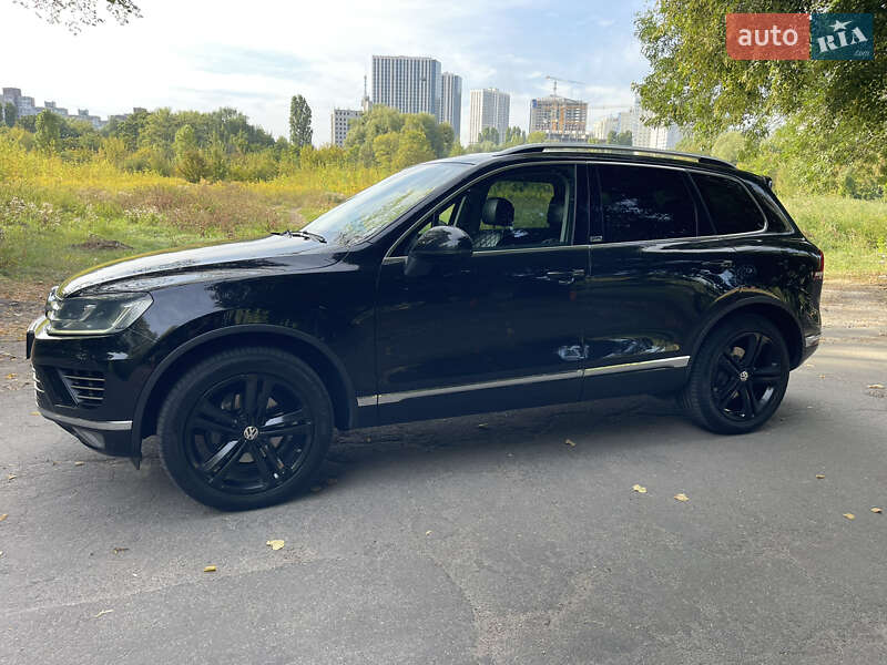 Легковые Volkswagen Touareg