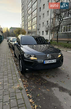 Volkswagen Touareg  2015