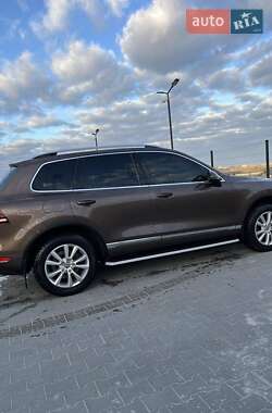 Volkswagen Touareg  2013