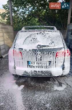 Volkswagen Touareg  2003