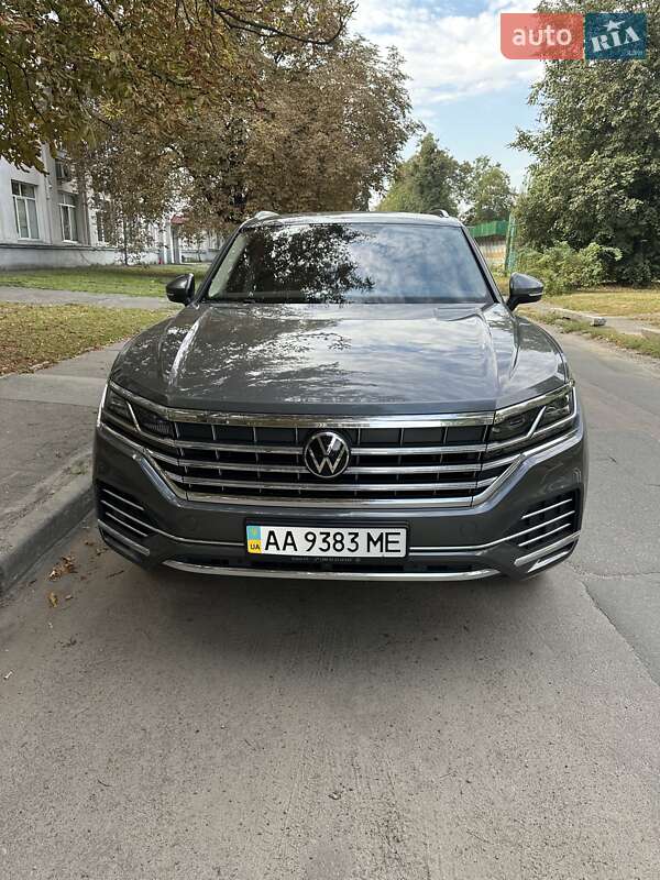 Volkswagen Touareg