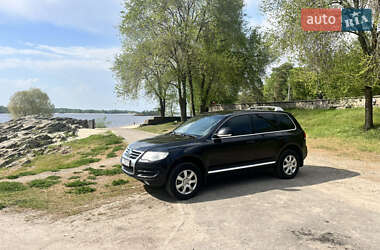 Volkswagen Touareg  2010