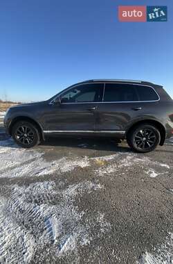 Volkswagen Touareg  2011