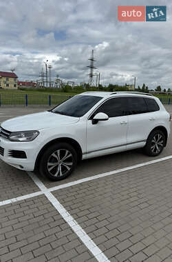 Volkswagen Touareg  2013