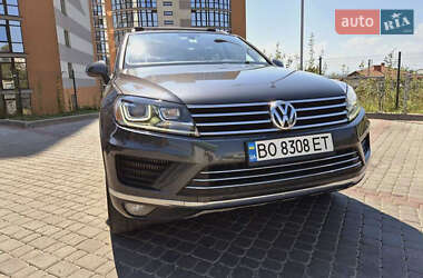 Volkswagen Touareg  2015
