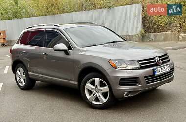 Volkswagen Touareg  2011