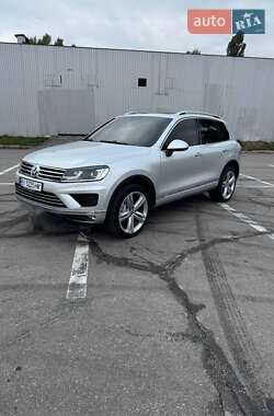 Volkswagen Touareg  2010