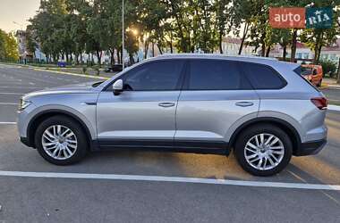 Volkswagen Touareg  2021
