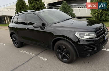 Volkswagen Touareg  2012