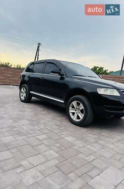 Volkswagen Touareg  2004
