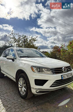 Volkswagen Touareg  2015