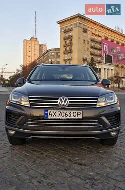 Volkswagen Touareg  2015
