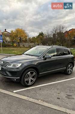 Volkswagen Touareg  2015