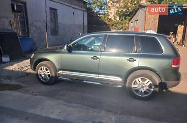 Volkswagen Touareg  2004