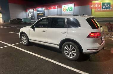 Volkswagen Touareg  2014