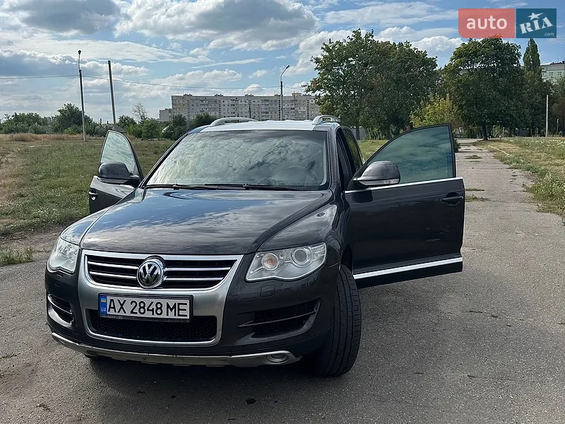 Volkswagen Touareg