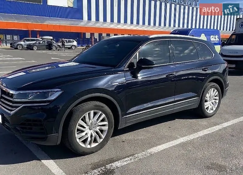 Volkswagen Touareg