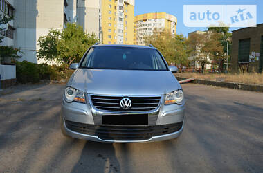 Volkswagen Touran  2009