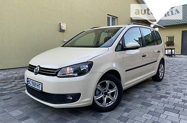 Volkswagen Touran   2012