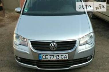 Volkswagen Touran 1.9tdi   2010