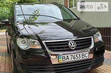 Volkswagen Touran  2010